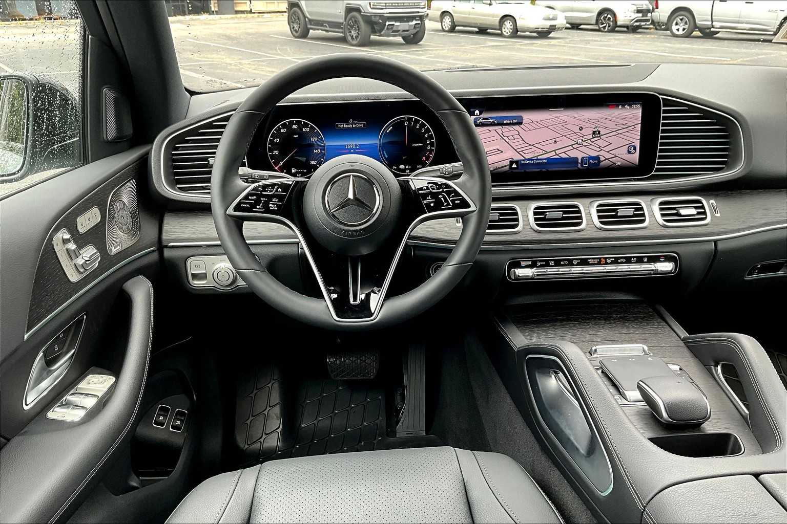 2025 Mercedes Benz GLE 450e 4MATIC photo 5