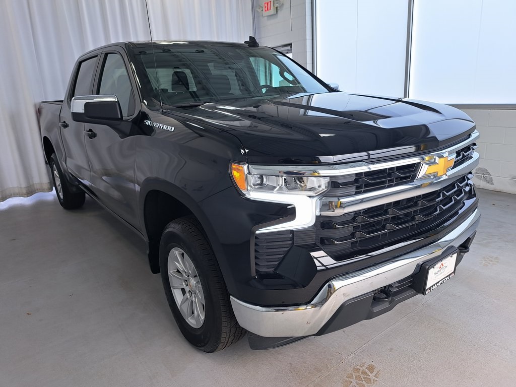 2025 Chevrolet Silverado 1500 LT photo 4