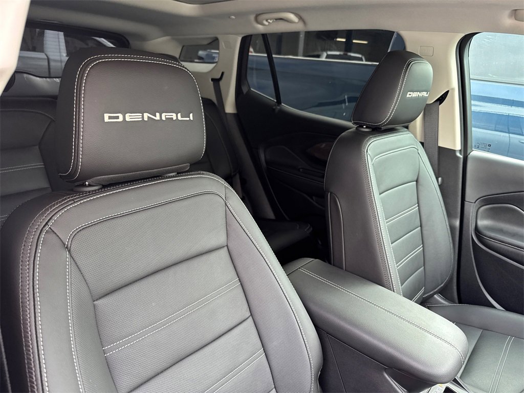 2024 Gmc Terrain Denali photo 2