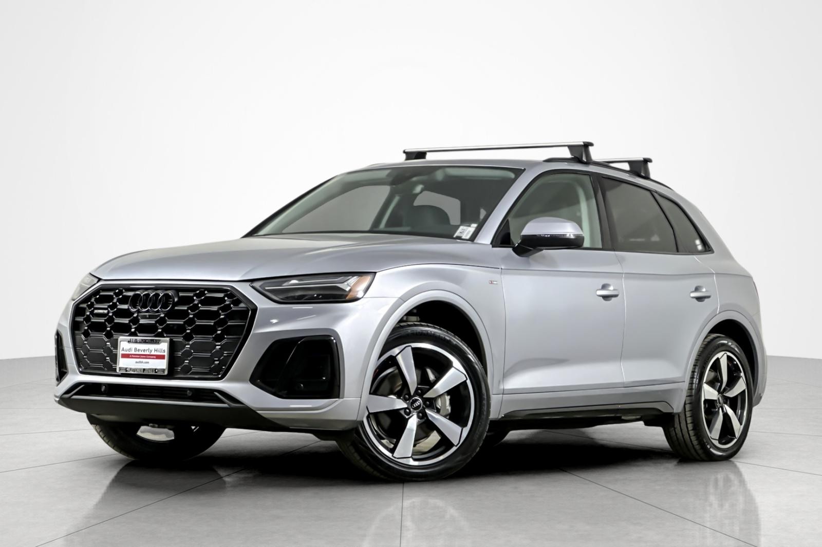 2023 Audi Q5 Premium Plus's photo