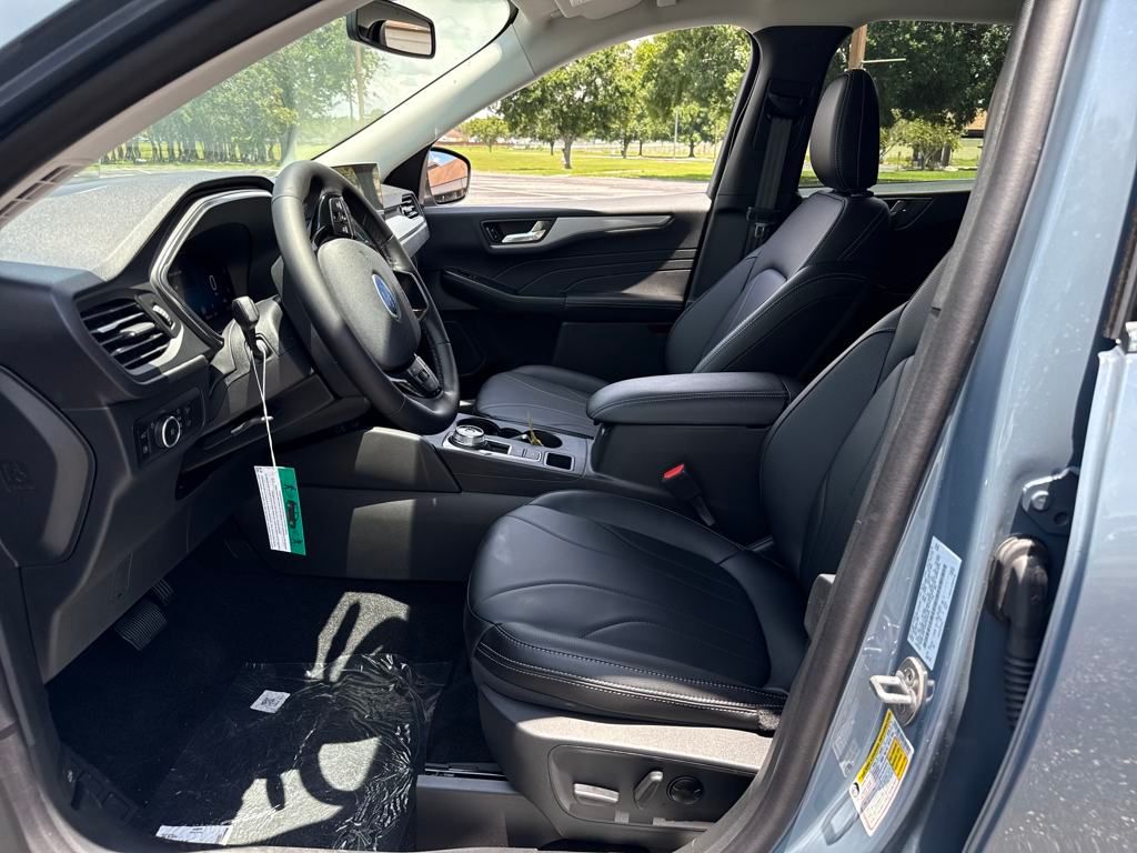 2025 Ford Escape Plug-In Hybrid Base photo 4