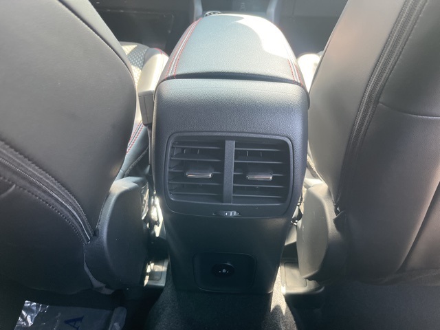 2025 Ford Escape ST-Line Select photo 4