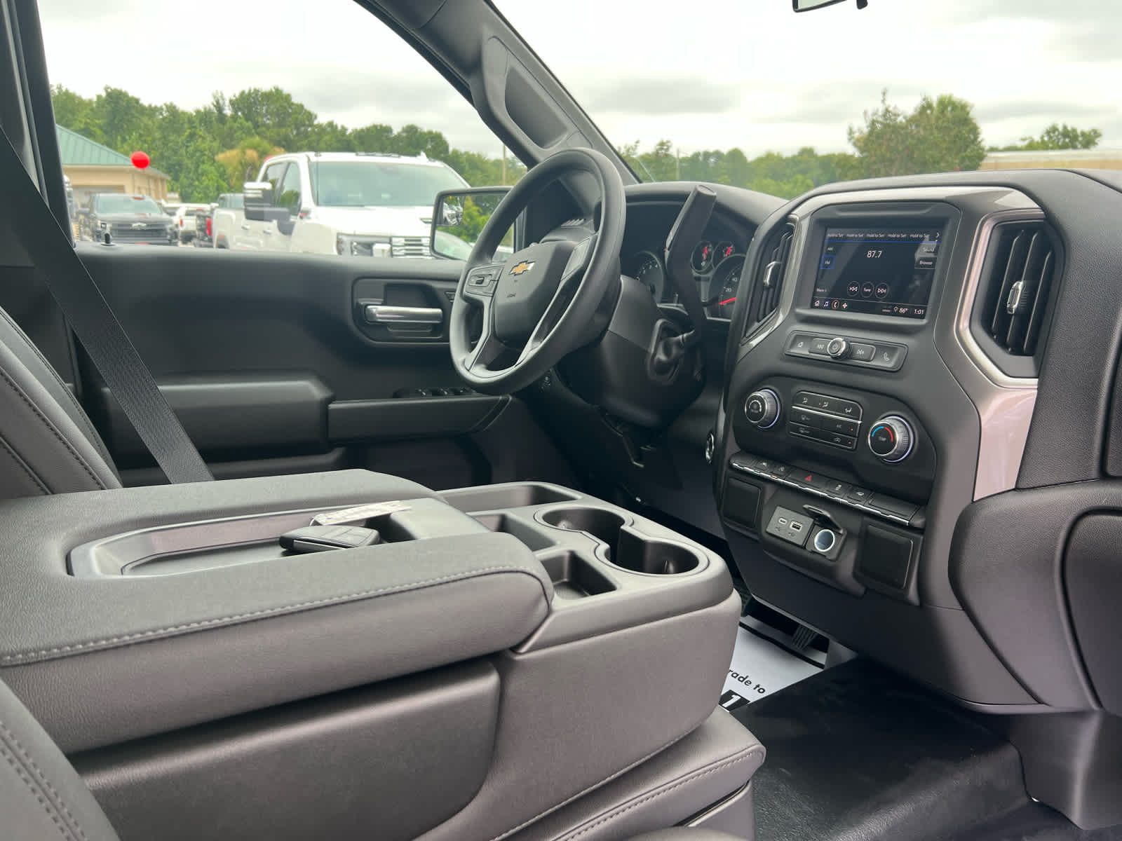 2025 Chevrolet Silverado 1500 photo 14