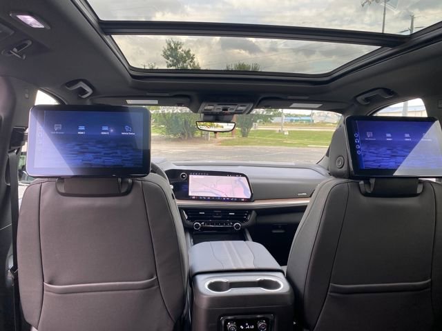 2025 Chevrolet Tahoe High Country photo 17