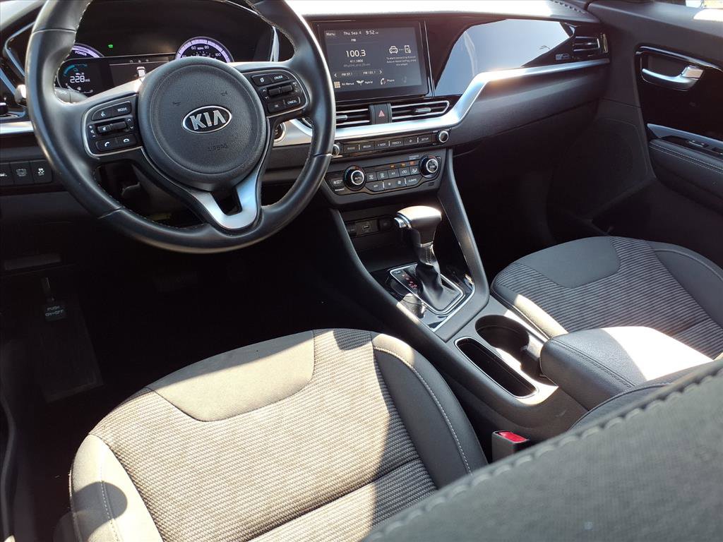 2021 Kia Niro LXS photo 4