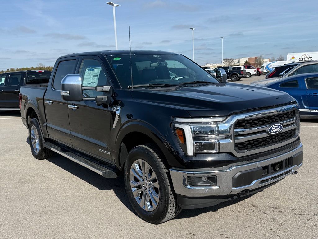 2025 Ford F-150 Lariat photo 2