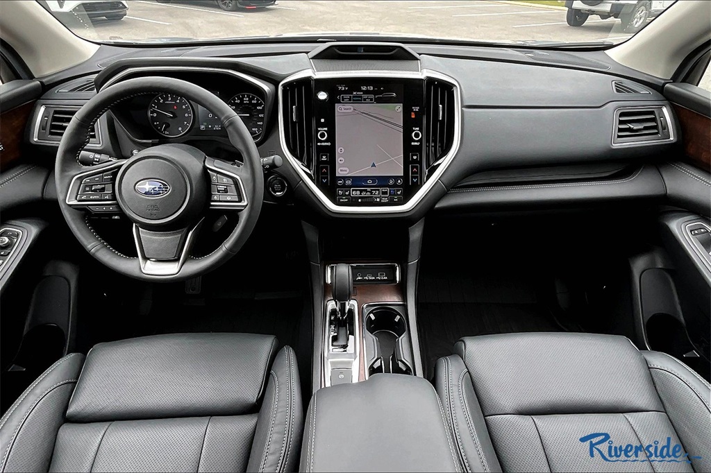 2025 Subaru Ascent Touring photo 3