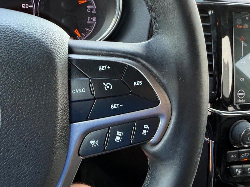 2021 Jeep Grand Cherokee Anniversary Edition photo 19