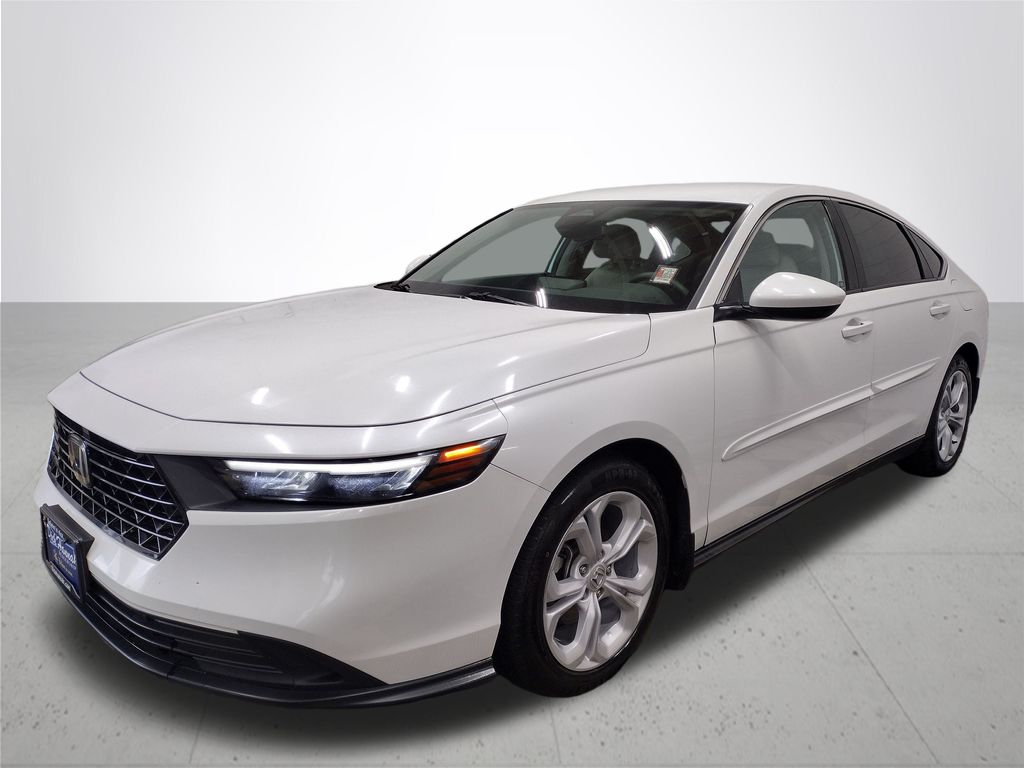 2023 Honda Accord LX photo 2
