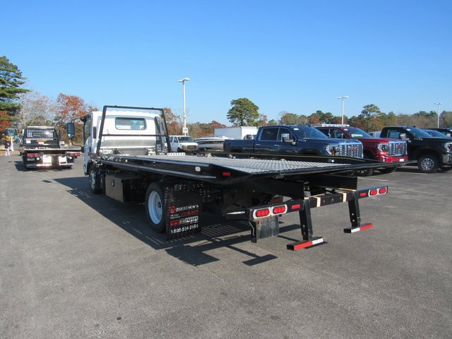 2020 Isuzu NRR photo 6