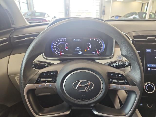 Used 2023 RED Hyundai SEL image 9