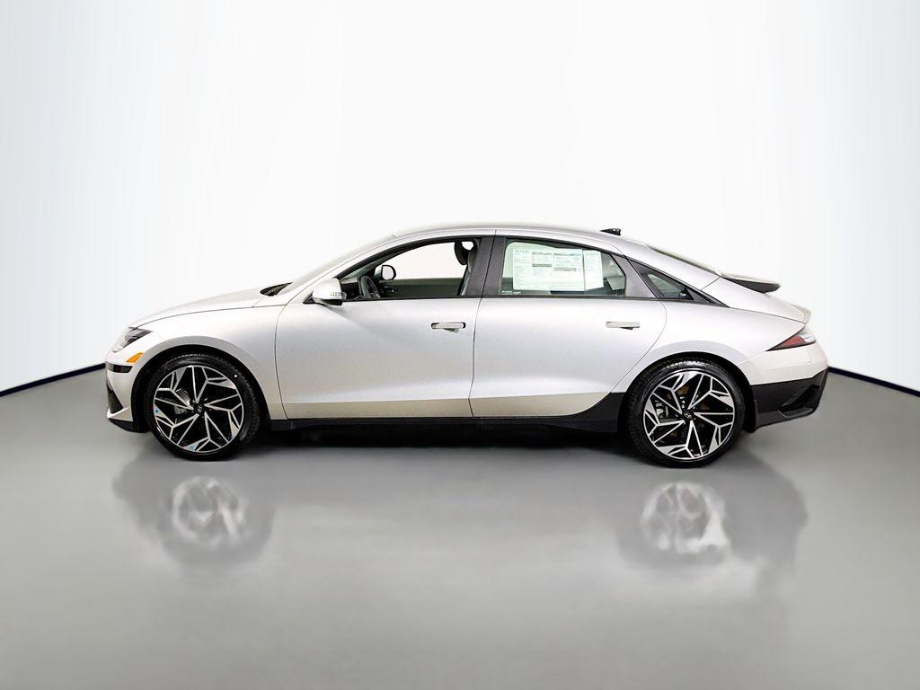 2025 Hyundai Ioniq 6 SEL photo 4
