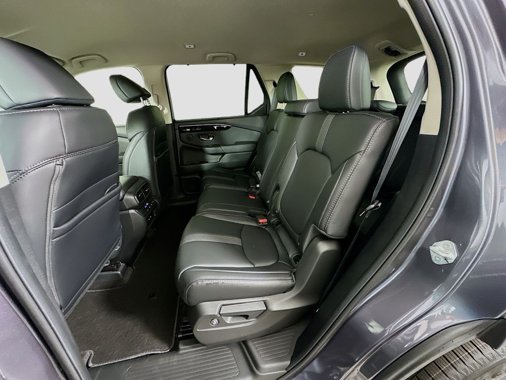 2025 Honda Pilot EX-L photo 16