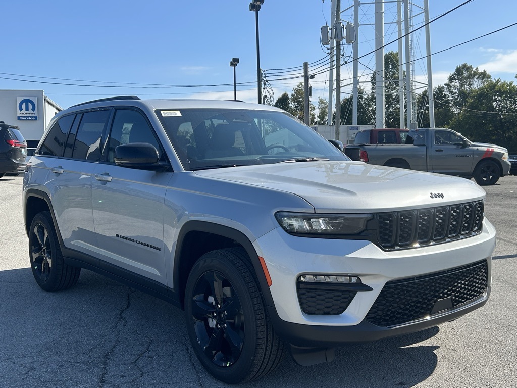 2025 Jeep Grand Cherokee Limited photo 4