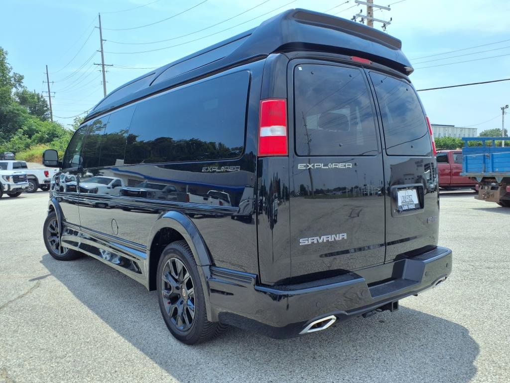 2025 Gmc Savana Cargo 2500 photo 15
