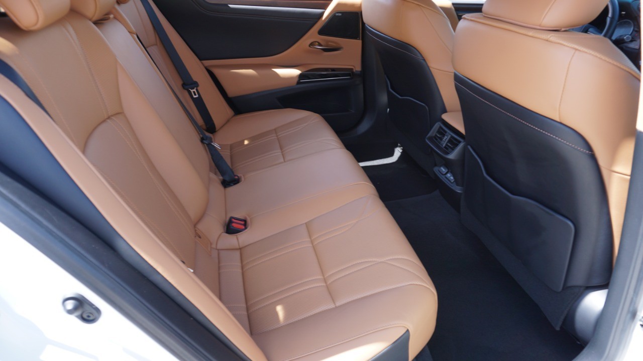 2023 Lexus ES 350 Ultra Luxury photo 31