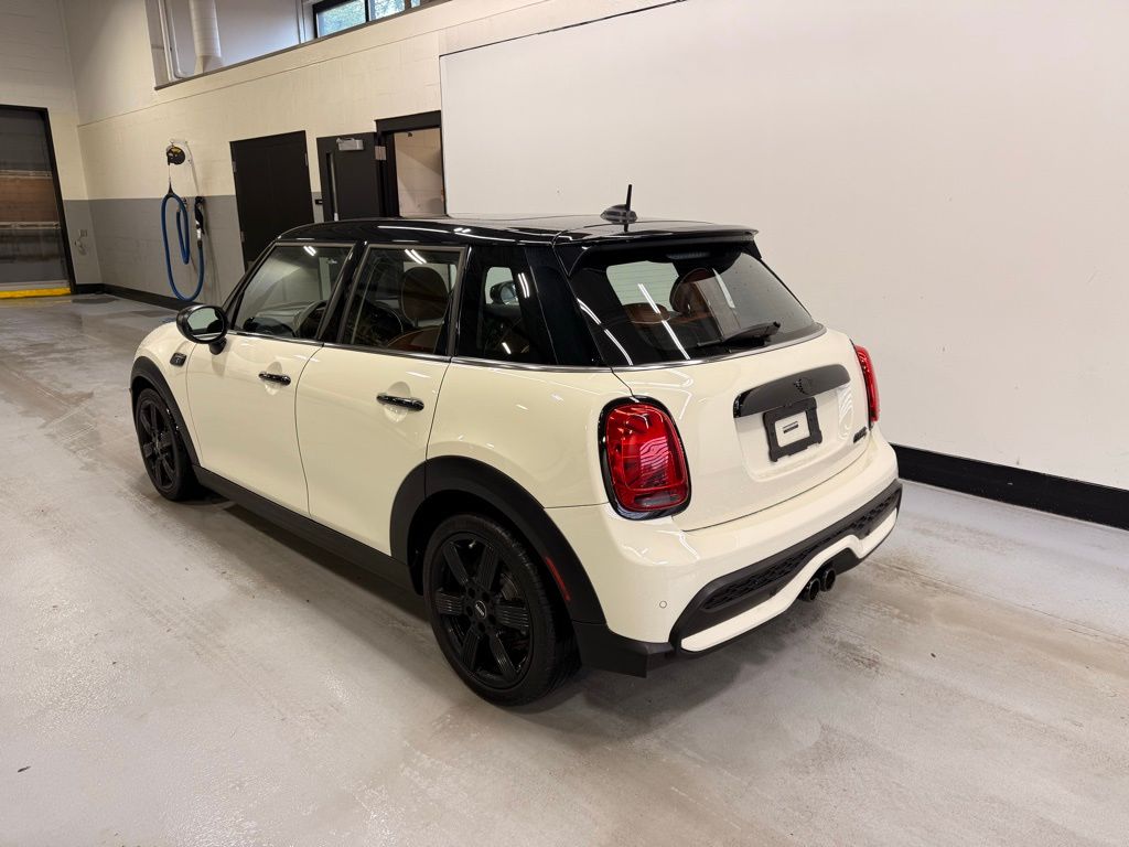 2023 Mini Cooper Hardtop S photo 3