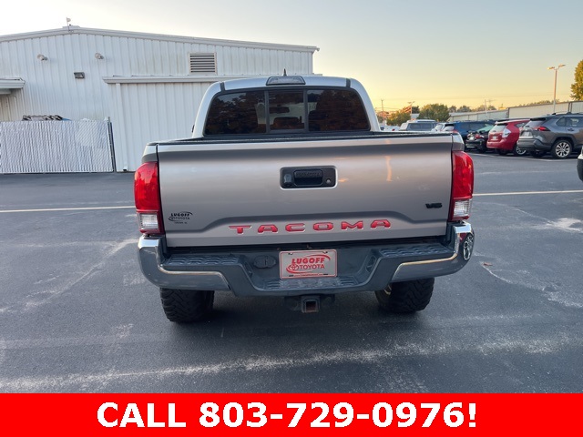 2016 Toyota Tacoma TRD Off-Road photo 4