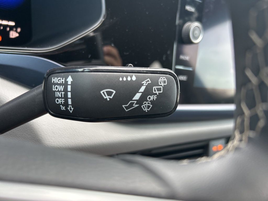 2022 Volkswagen Taos SE photo 20