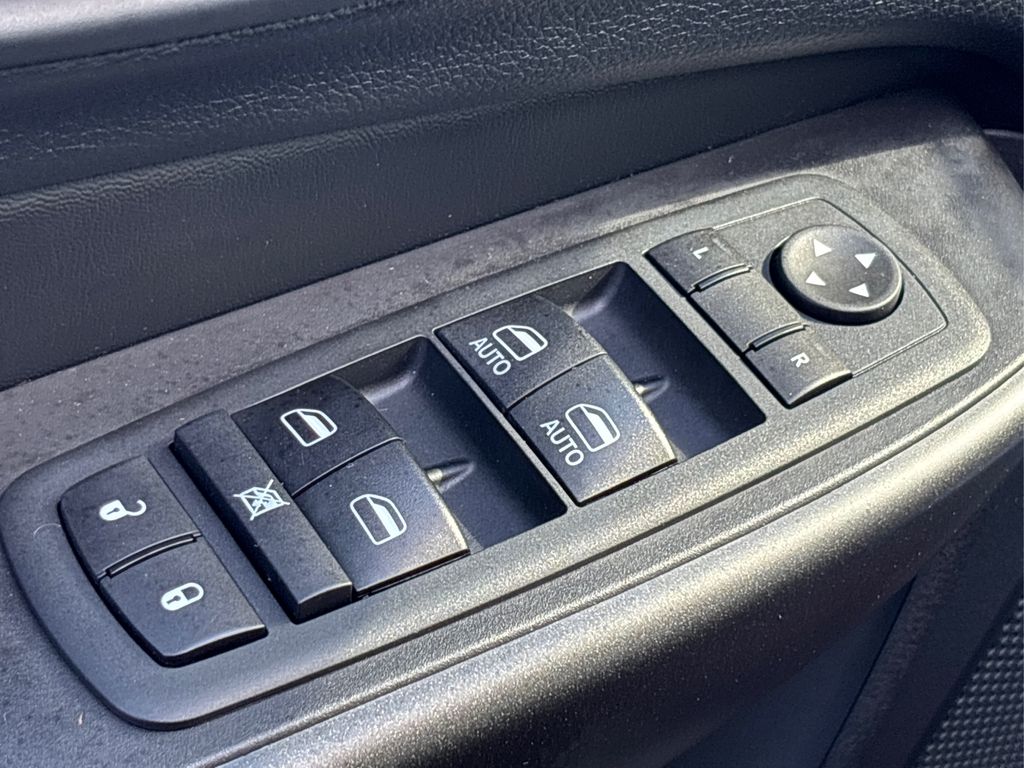 2020 Jeep Cherokee Trailhawk photo 21
