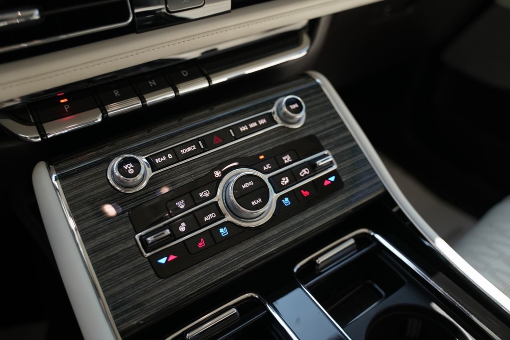 2022 Lincoln Aviator Black Label Grand Touring photo 20