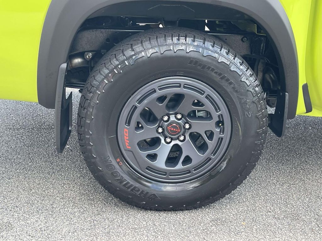 2026 Nissan Frontier PRO-4X photo 7