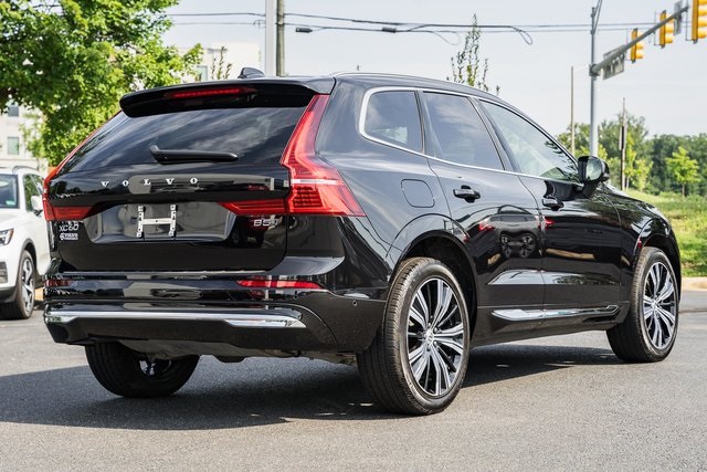 2023 Volvo XC60 Plus photo 3