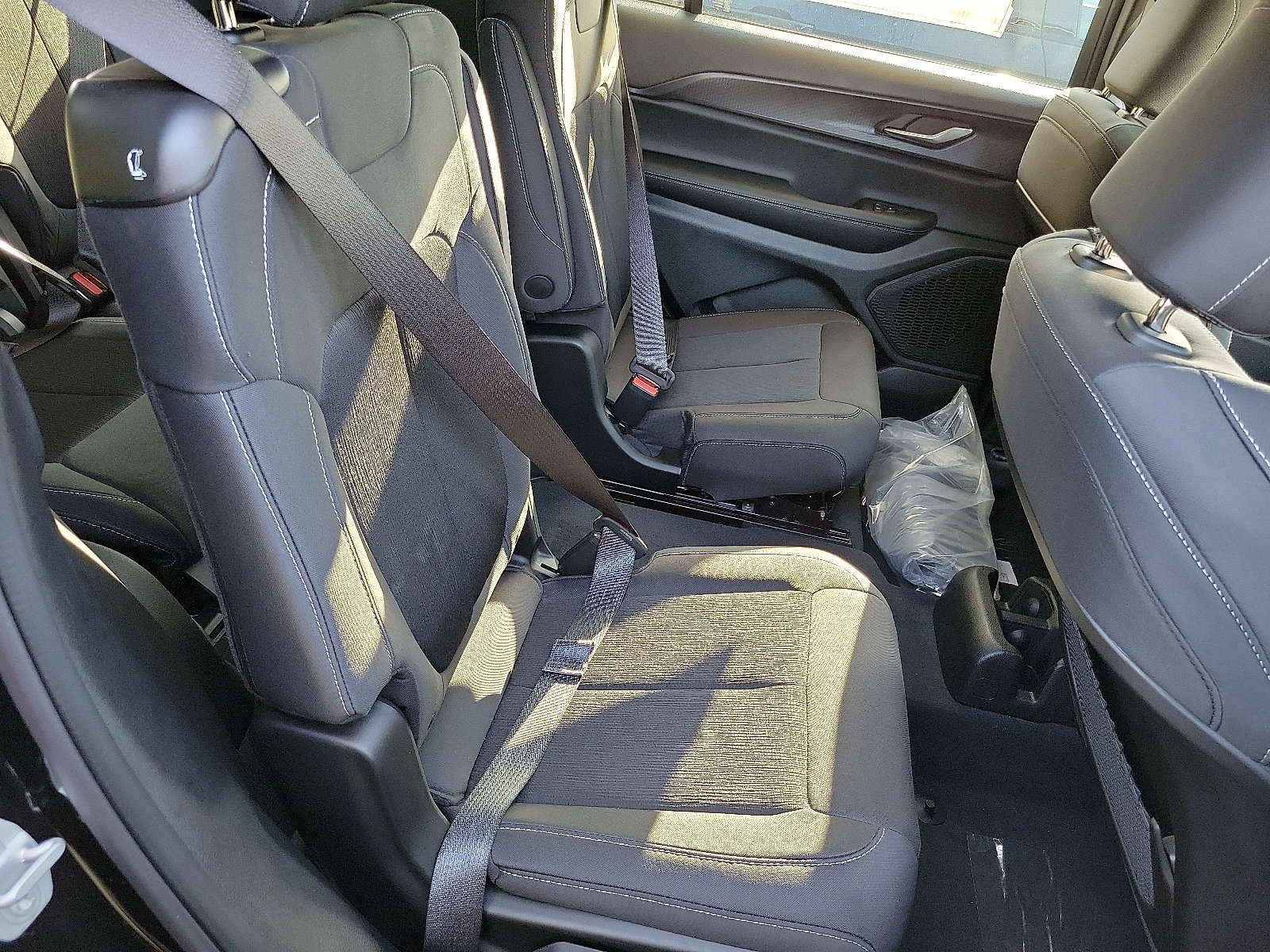 2025 Jeep Grand Cherokee Laredo X photo 15