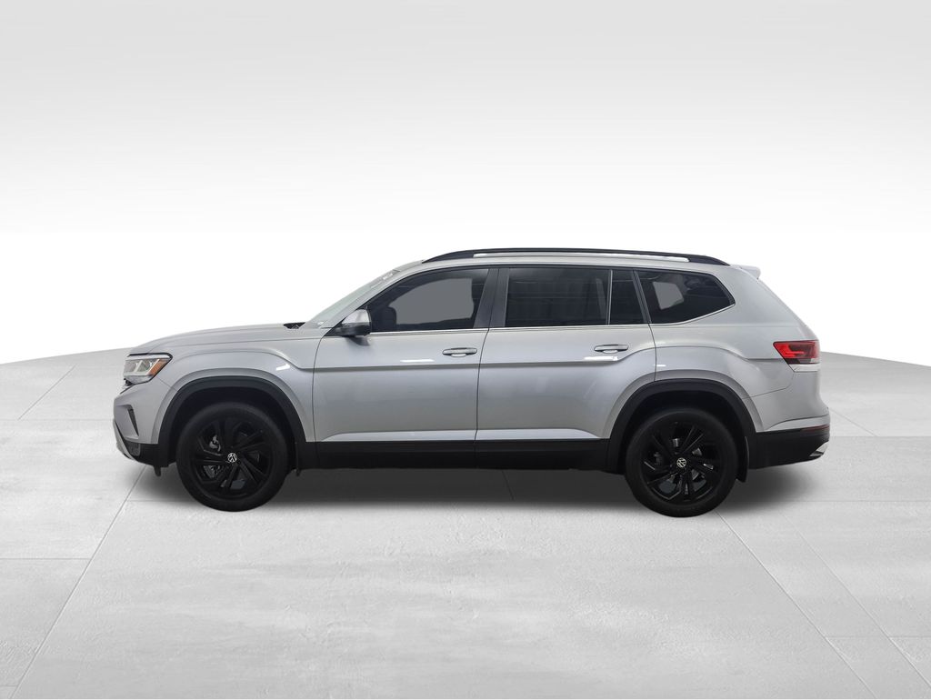 Used 2023 Volkswagen Atlas SE w/Tech with VIN 1V2KP2CA7PC519798 for sale in Minneapolis, Minnesota