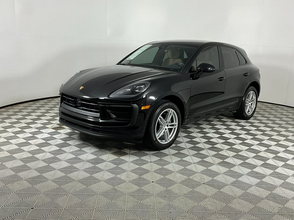 2024 Porsche Macan Base