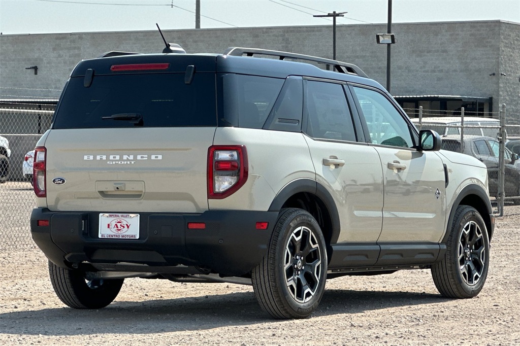 2025 Ford Bronco Sport Outer Banks photo 4