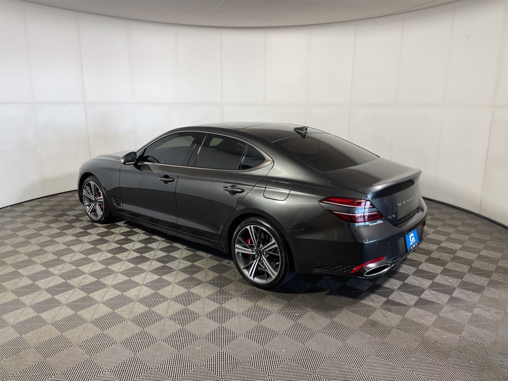 2024 Genesis G70 2.5T photo 3
