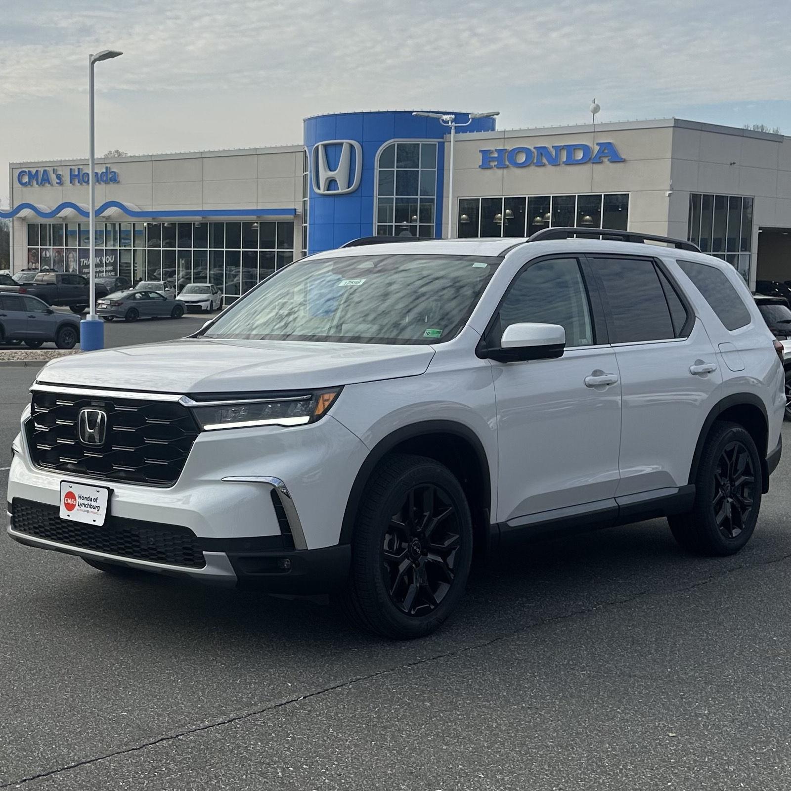 2025 Honda Pilot Touring's photo