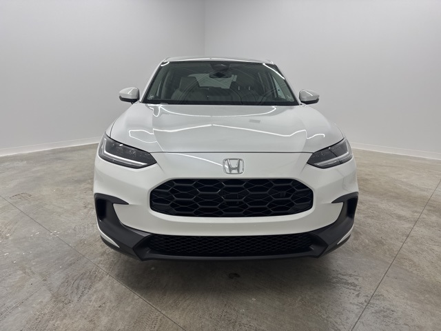 2026 Honda HR-V LX photo 2