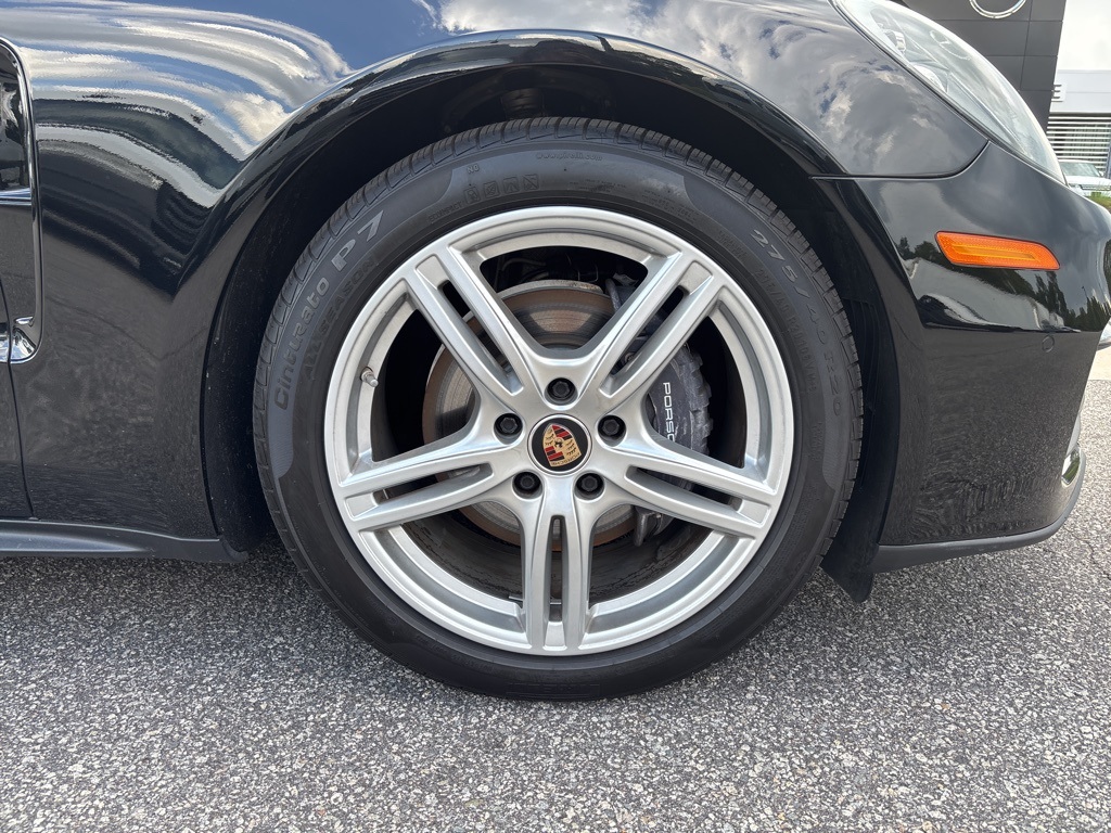 2021 Porsche Panamera 4 photo 9