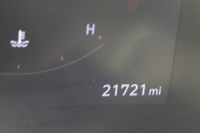 2024 Hyundai Kona Limited photo 13