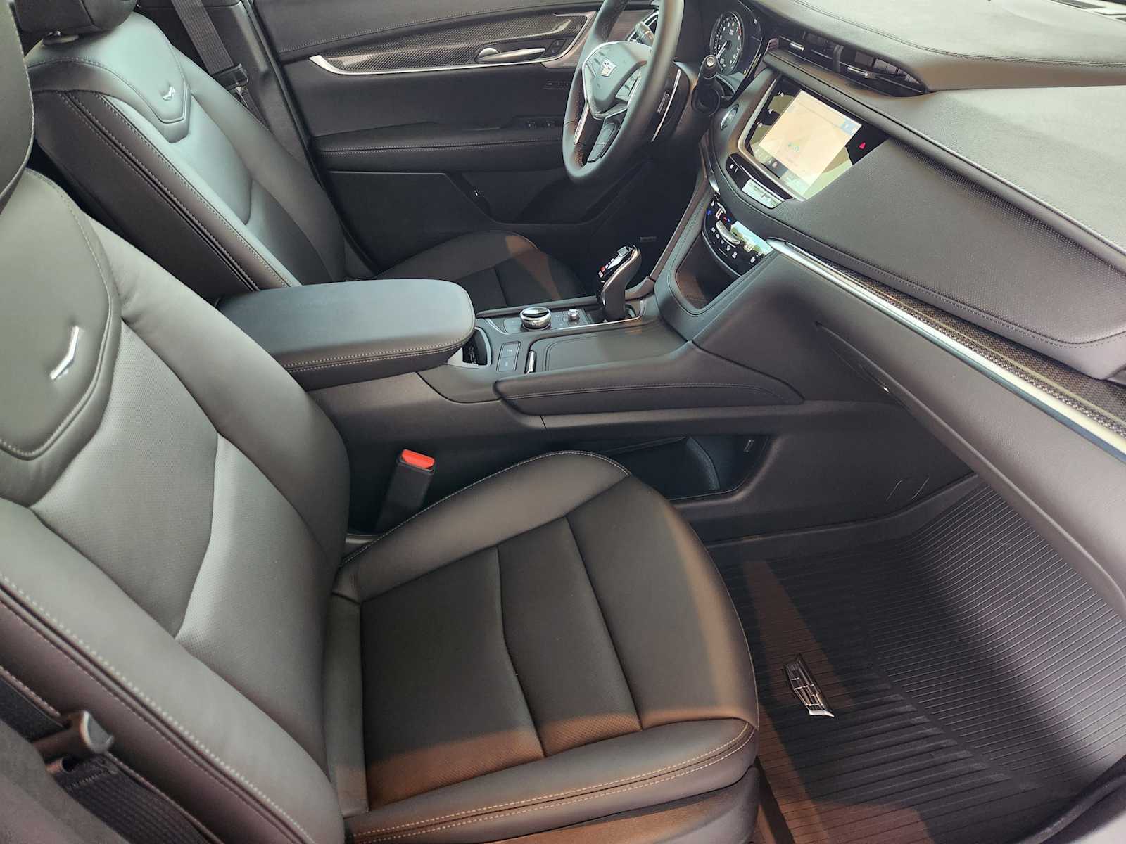 2025 Cadillac XT5 Sport photo 9