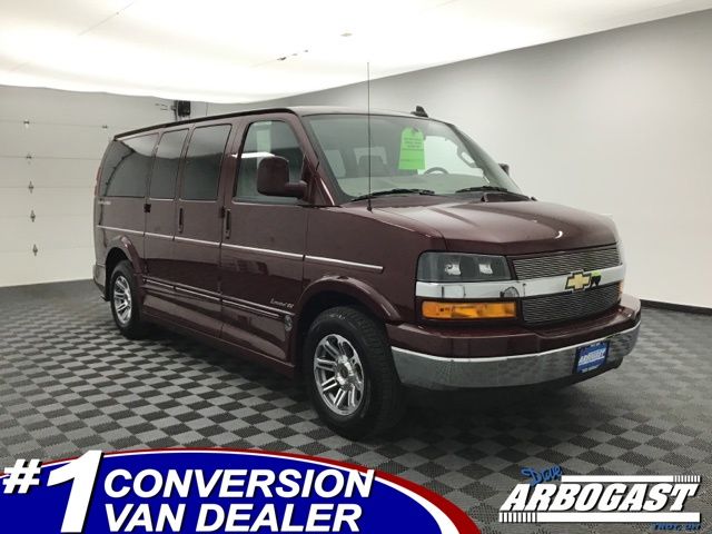 2023 Chevrolet Express Cargo Work Van's photo