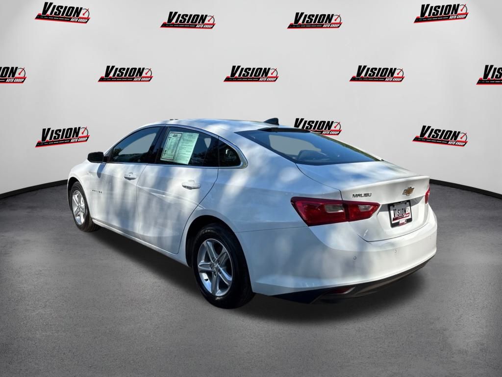 2023 Chevrolet Malibu LS photo 3