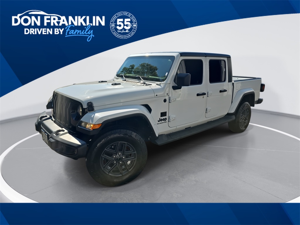 2022 Jeep Gladiator Altitude's photo