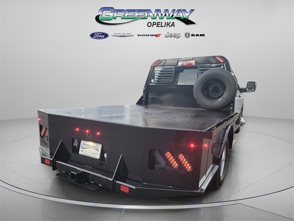 2026 Ram 3500 Tradesman photo 2