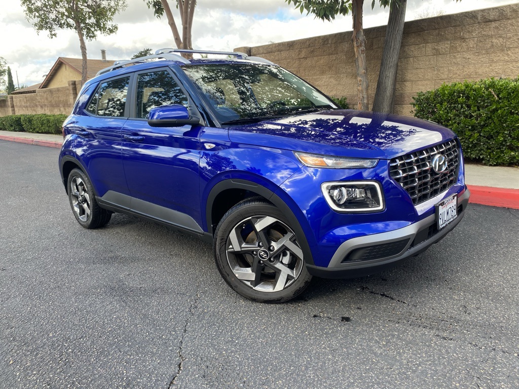 2025 Hyundai Venue Limited's photo