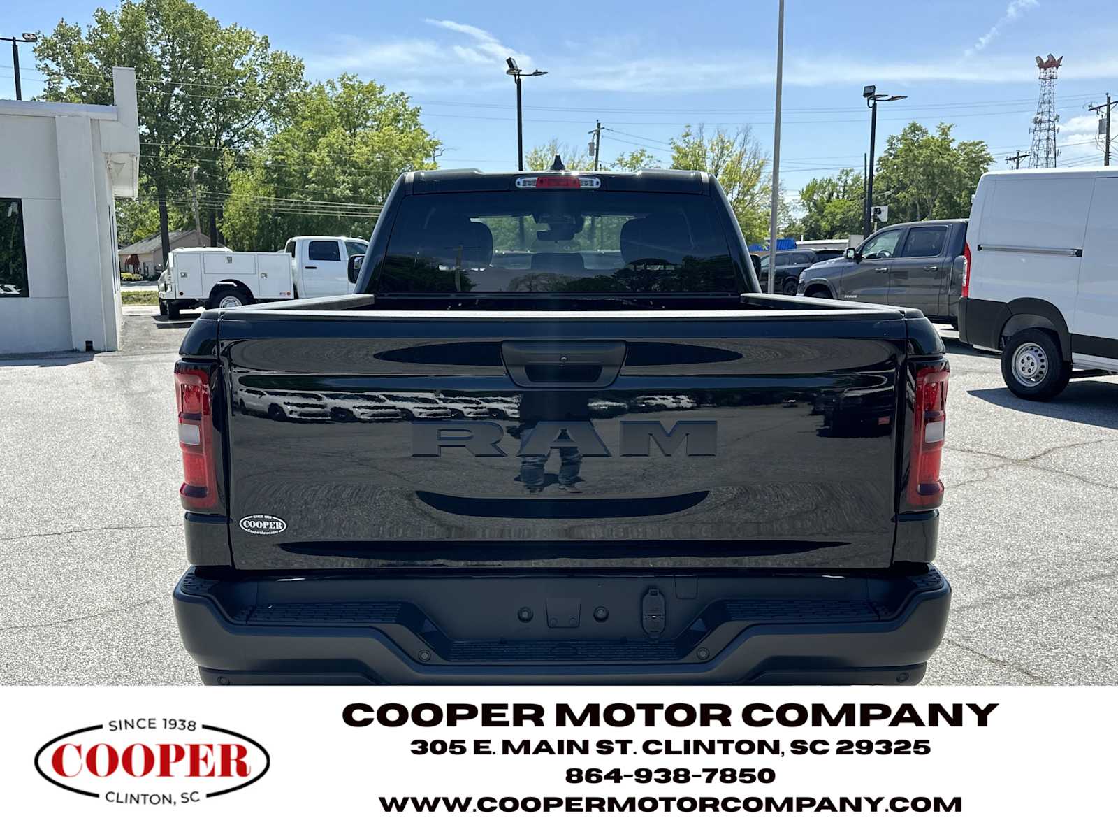 2025 Ram 1500 Tradesman photo 6