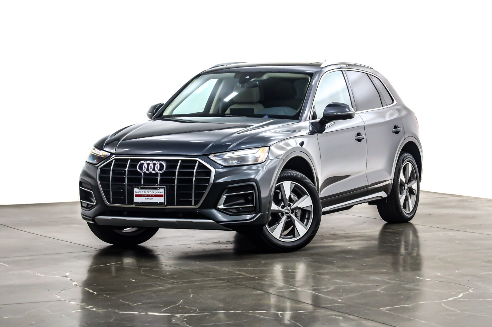 2023 Audi Q5 Premium's photo