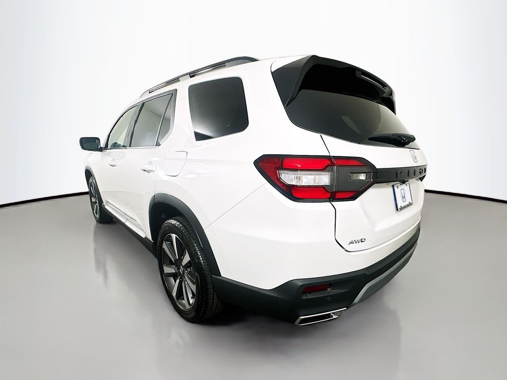 2025 Honda Pilot Touring photo 5