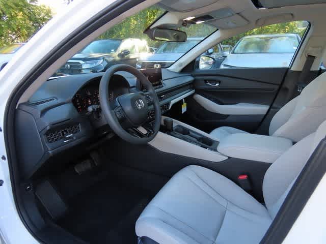 2025 Honda Accord SE photo 2