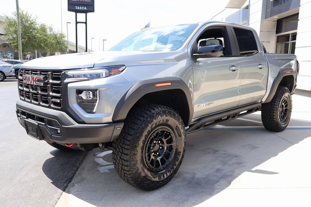 2024 Gmc Canyon AT4X photo 3