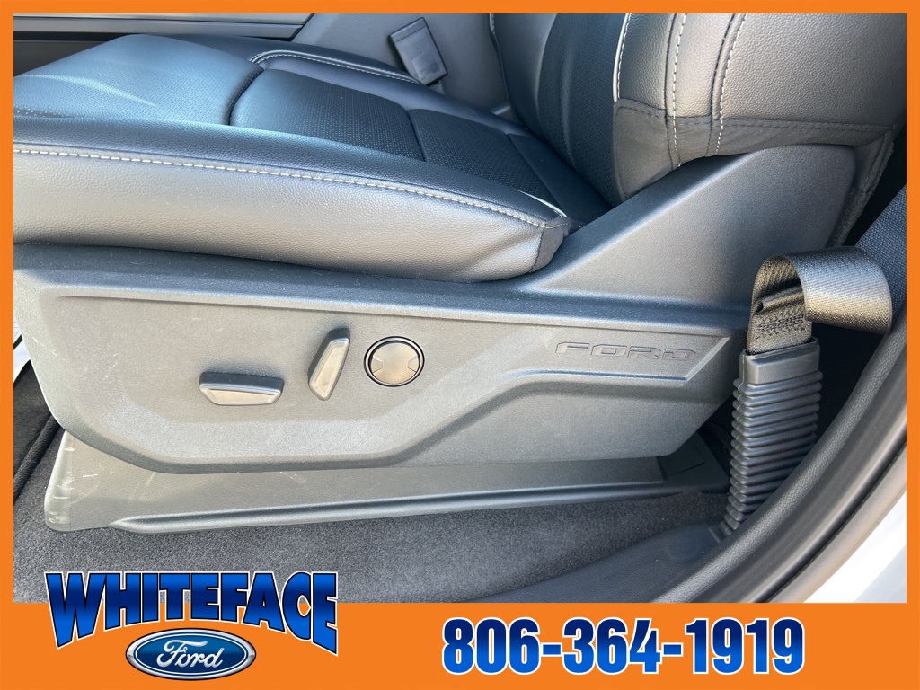 2025 Ford F-150 Lariat photo 15