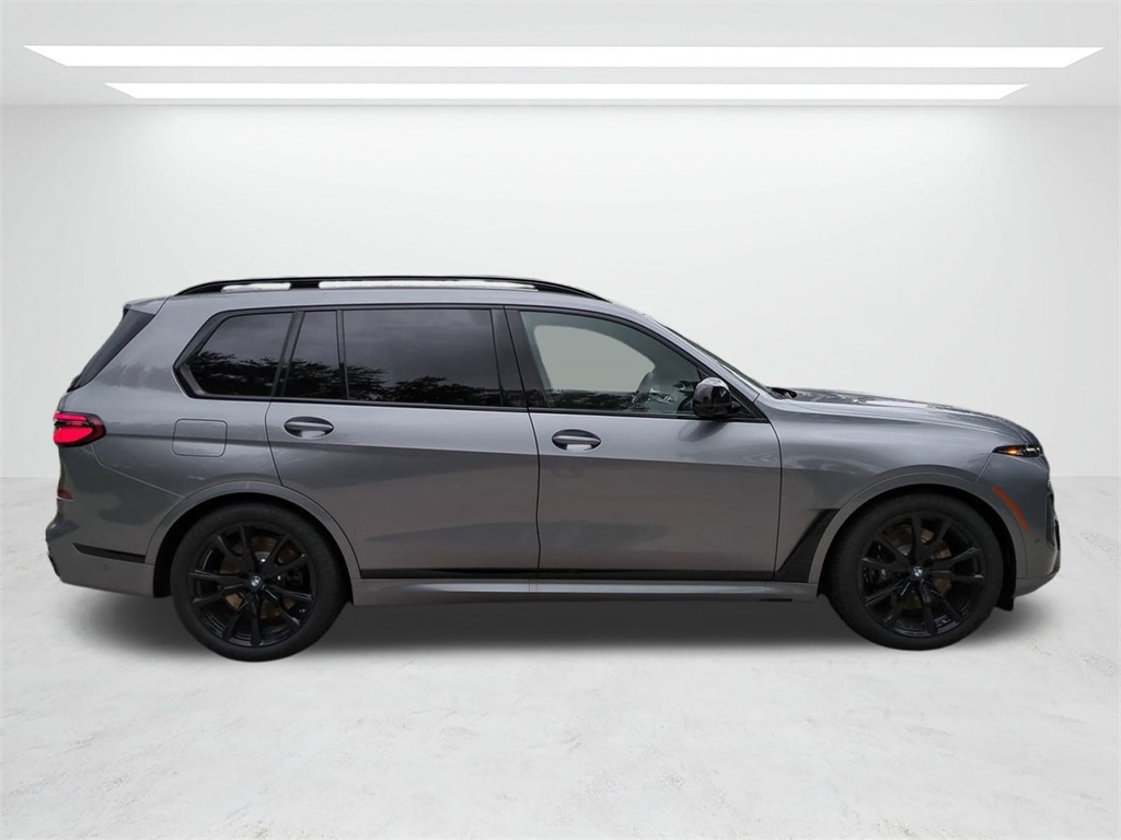 2026 Bmw X7 M60i photo 3