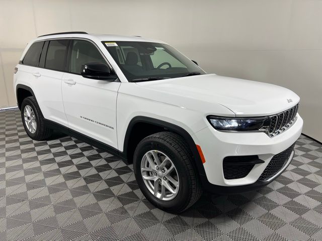 2025 Jeep Grand Cherokee Laredo's photo